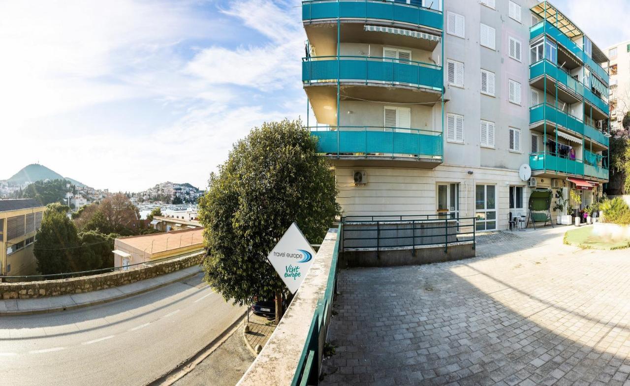 Apartment Zolla Dubrovnik- Hot Tub And Free Parking Exterior photo
