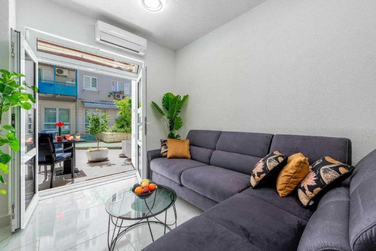 Apartment Zolla Dubrovnik- Hot Tub And Free Parking Exterior photo